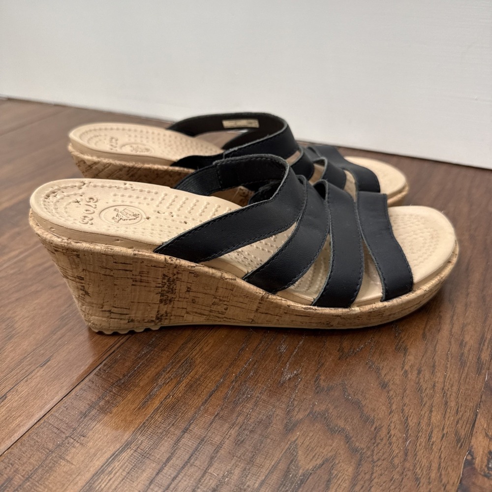 Crocs A-Leigh Cork Wedge Sandals Black Leather Straps Women's 6 Beach Resortwear